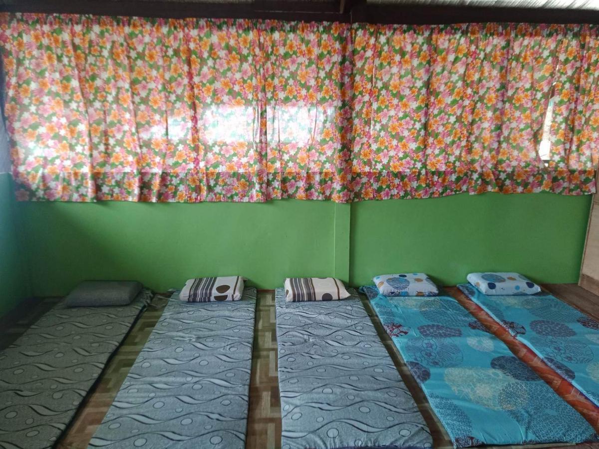 Roca'S Homestay Backpackers Chalet Batuan Exterior foto